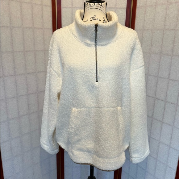 Old Navy Jackets & Blazers - Fleece Half-Zip Jacket - EUC - Size Large